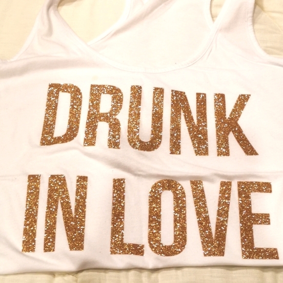 2 Fiance/Bride-to-be tank tops XXL - Picture 3 of 4